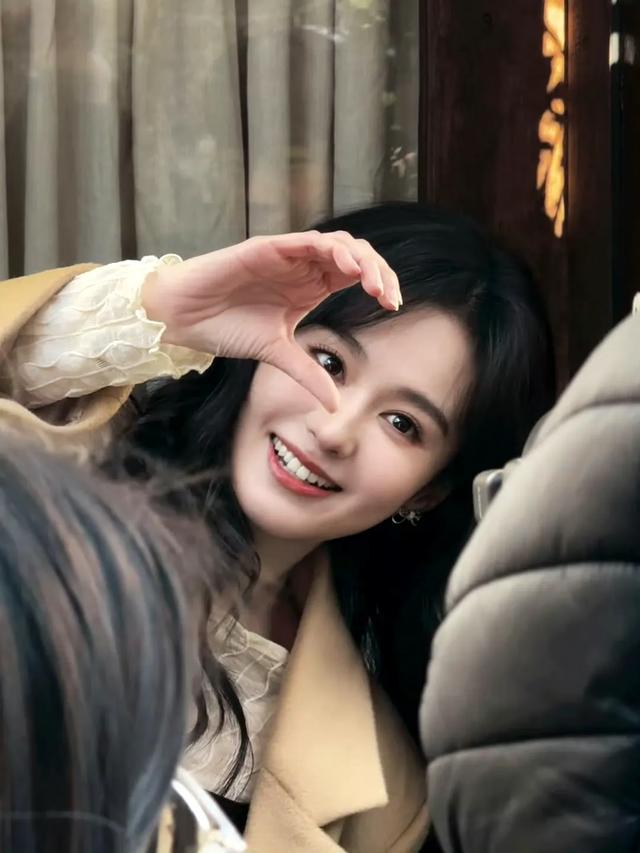 郑合惠子分享图片