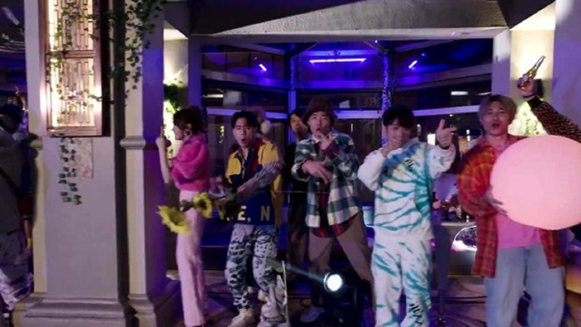 港星拍MV多位歌手确诊!不顾疫情酒店开派对狂欢,探班家属也感染