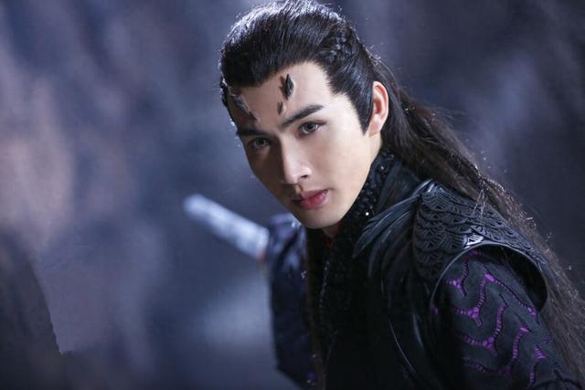 《三生三世》离镜如此风流，为何心比天高的玄女会看上他？