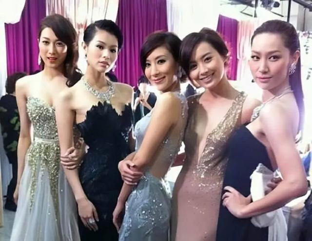 因生不出孩子被踢出豪门，二婚后却儿女双全，这次她终于扬眉吐气