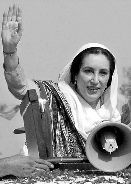 2007年，贝·布托脊髓被子弹打穿，曾被警告：你的下场和父兄一样