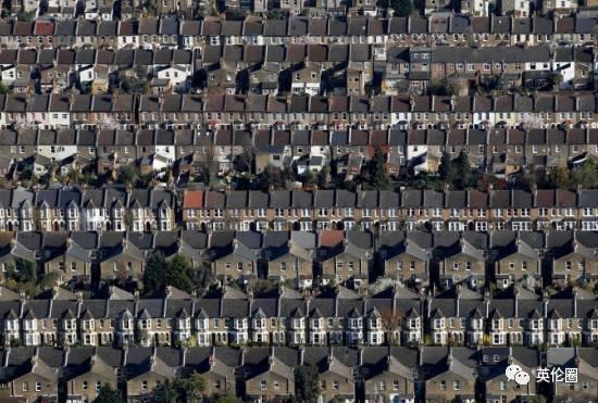 那些年被插头支配的恐惧!美国人黑起英国来太到位……