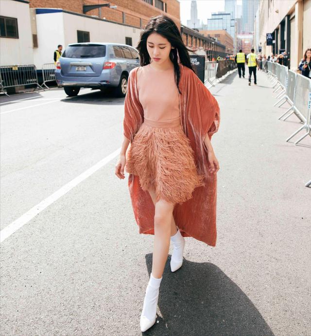 张碧晨女儿首次露面!才懂华晨宇张碧晨不结婚,是他们明智的选择