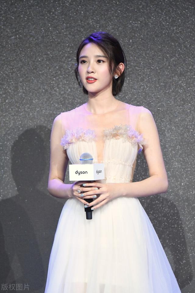 四川走出来的5大美女，个个美若天仙，你最喜欢谁？