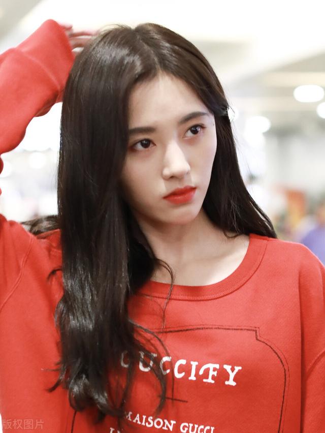 四川走出来的5大美女，个个美若天仙，你最喜欢谁？