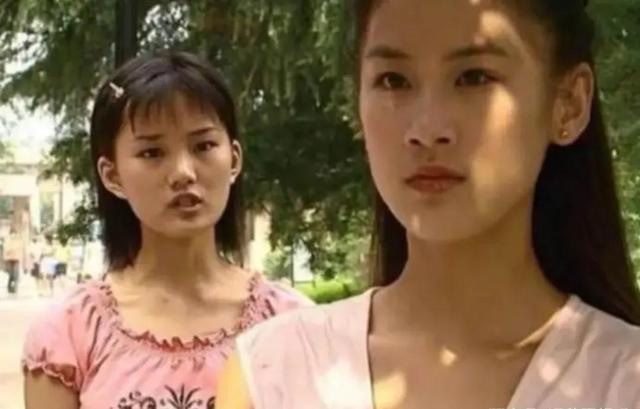 《红苹果乐园》女主萧晴不结婚不买房不焦虑，女人就该叛逆地活着