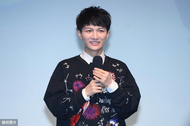 周深凭借一首《达拉崩吧》封神，高晓松赞不绝口