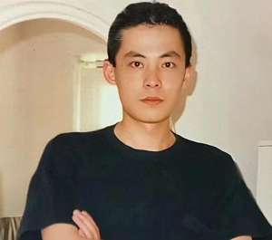 孙思翰(57岁演员三代定居美国，孙思翰是炫富还是生活展示？)