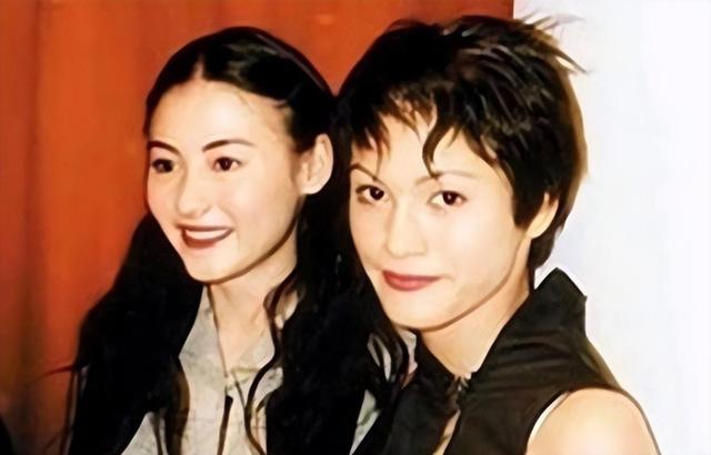 张柏芝母亲戴莎莉，16岁怀孕，四段婚姻，55岁还全裸拍三级片