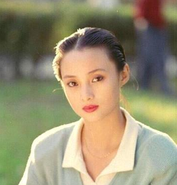 “老实人”陈建斌的负心往事，和他交往的4个女神