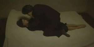 日本理论片电影(日本伦理片《失乐园》：中年危机下的禁忌之恋与人性探索)