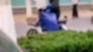 柳岩辽宁春晚小品《大腕来袭》中的护士装，演绎别样美丽