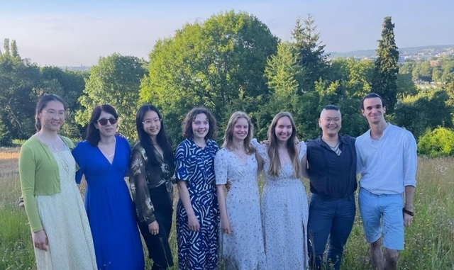 被批“不男不女”的毕凌,把父亲毕福剑所剩无几的体面,撕得稀碎