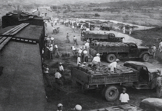 二次战役后，志愿军高一团打扫战场，遍地“洋落”，捡回多少？