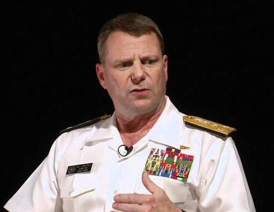 明明能靠脸吃饭,她却凭本事当上美军首位女司令