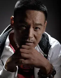 巍子：被人艺培养多年，解决户口还送北京一套房，可他却忘恩负义