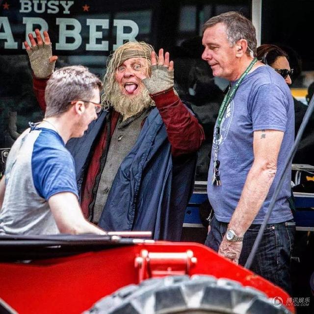 《复联3》最新删减，绿巨人变绿博士，雷神奥丁洛基一起对抗海拉