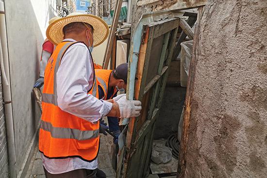 羊肉胡同的“小煤棚”拆了 居民回家的路变宽了