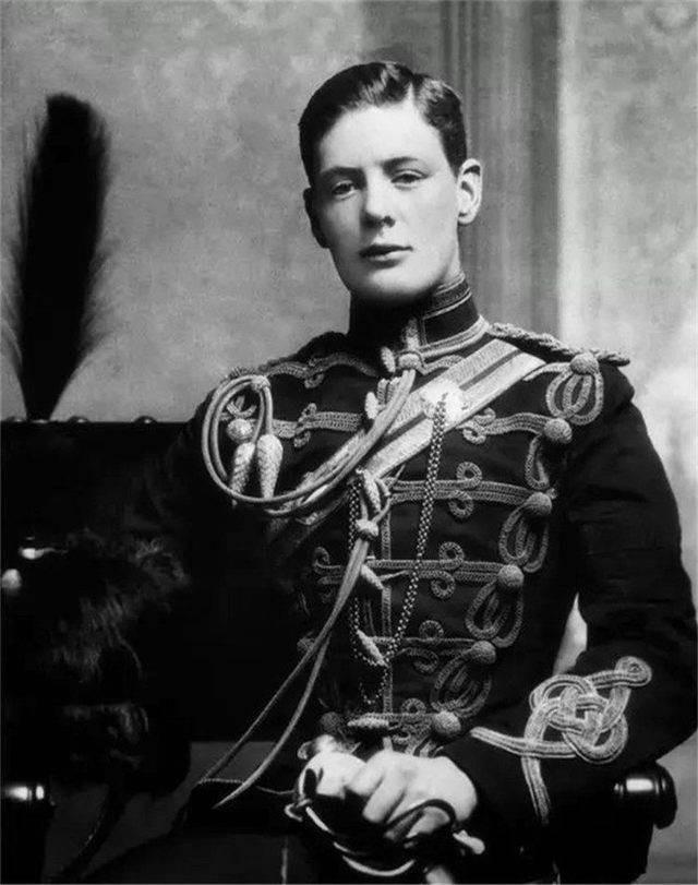 丘吉尔母亲：美国千金，英国国王情人，40岁嫁给和儿子同龄的男人