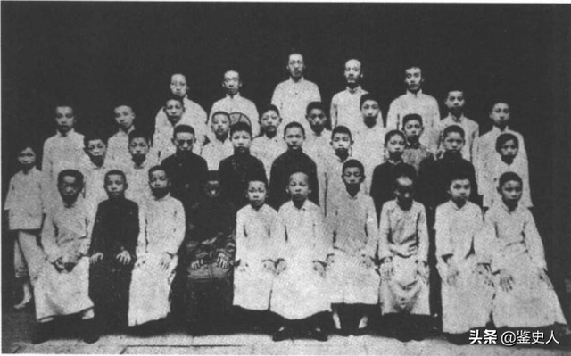 中国荣氏家族：低调的首富家族，家中三代首富，家族资产超千亿