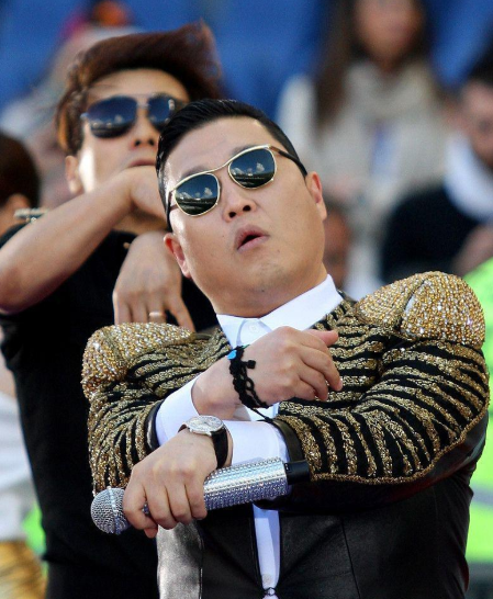 比郑爽还能赚钱，2个月捞金150亿！曾爆火全球的鸟叔现状如何？