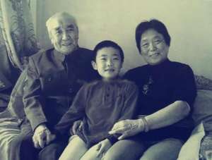 人妻番号(江腾蛟妻子：为丈夫求情四处奔走，晚年定居太原以18级行政离休)