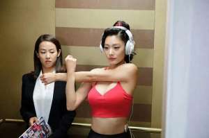 韩国啪啪视频(独享美妙时光深夜福利来袭 韩国大尺度“三级片”点燃你的夜晚)