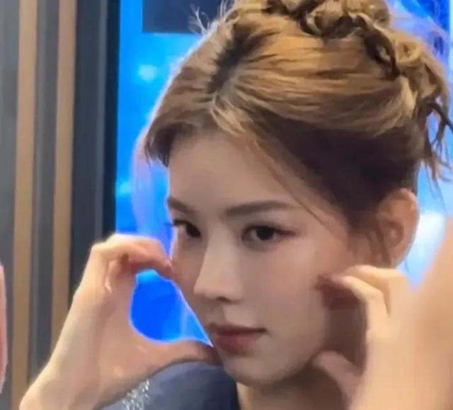 孙一宁线下活动“见光死”，跟直播间差距太大，还是美颜太强大了