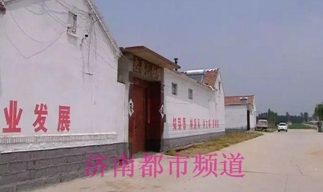 济南一男子砍死妻子后自杀！6岁女儿目睹一切｜中国女记者亲历普吉岛翻船事故：有生以来最可怕的两个半小时