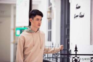 谷昊峰(谷昊峰已过完成年生日，帅气模样吸睛)