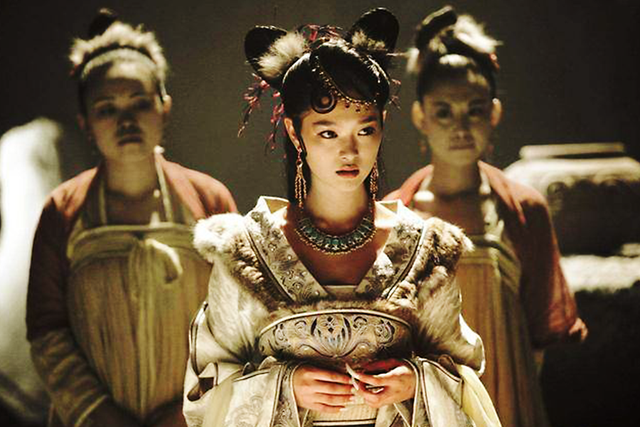 金鼻白毛老鼠精：妥协，说明曾经抗争过