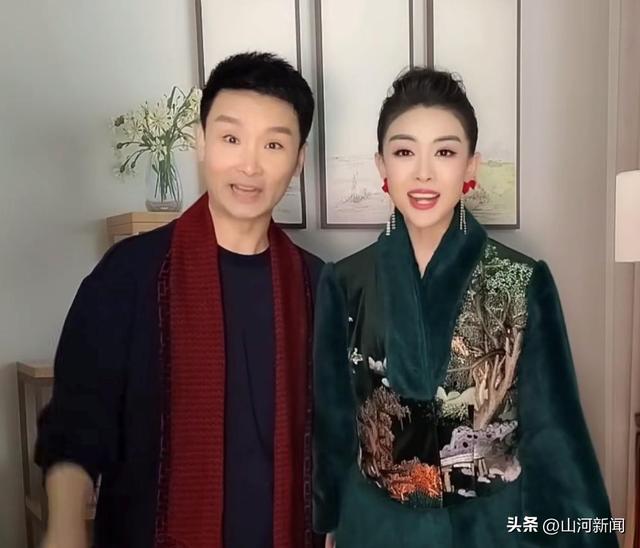 她是军旅歌唱家，身材丰满被称“中年杀手”，今转身成北电教授！