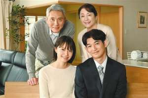 电影小岳母(《明日家族》用爱治愈你的心)