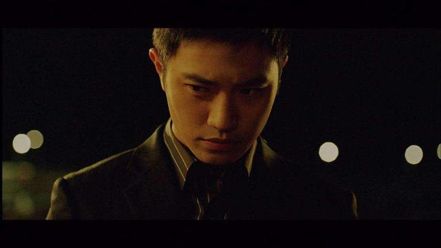 电影《卑劣的街头》：在欲望的大海中，情义被冲击的烟消云散