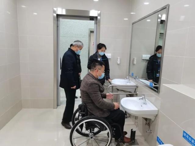 “曾经我也想过一了百了”