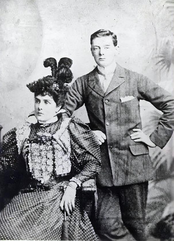 丘吉尔母亲：美国千金，英国国王情人，40岁嫁给和儿子同龄的男人