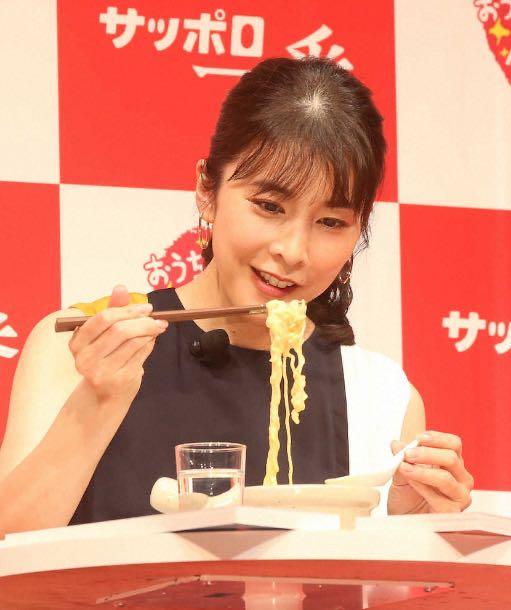 她拥有最治愈笑容却治愈不了自己,日著名女星被发现在衣帽间自缢