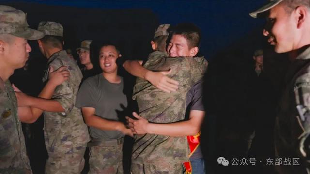 最后一道军令：送战友！