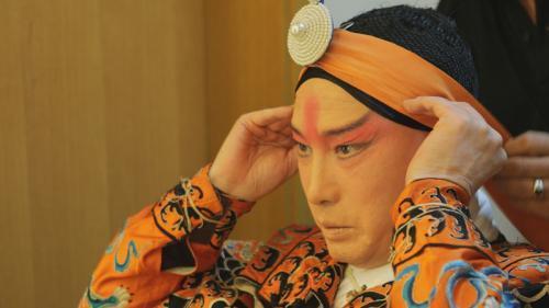 如将谭孝曾与卢松比较,谁的谭派艺术更有代表性?