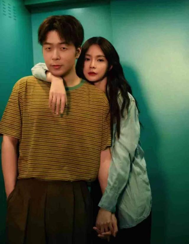 沈梦辰为杜海涛庆生，晒贴脸照破婚变传言，杜海涛暴瘦差点认不出