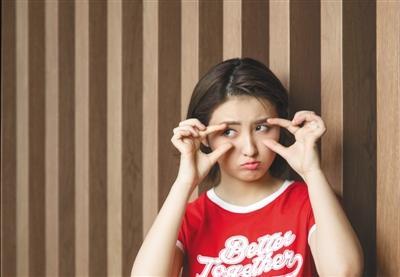 张子枫 小时候“人来疯”，现在反而腼腆了