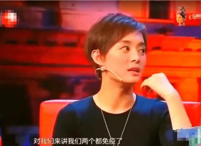 邓超孙俪协议离婚因孩子选择不公开，夫妻俩携儿女合体现身破谣言