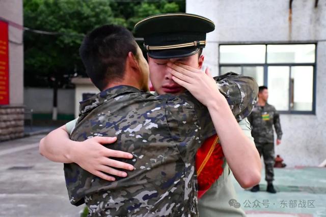 最后一道军令：送战友！