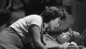 大鹰淑子(她是红极一时的民国女明星，事后查实其身份竟然是日本人)