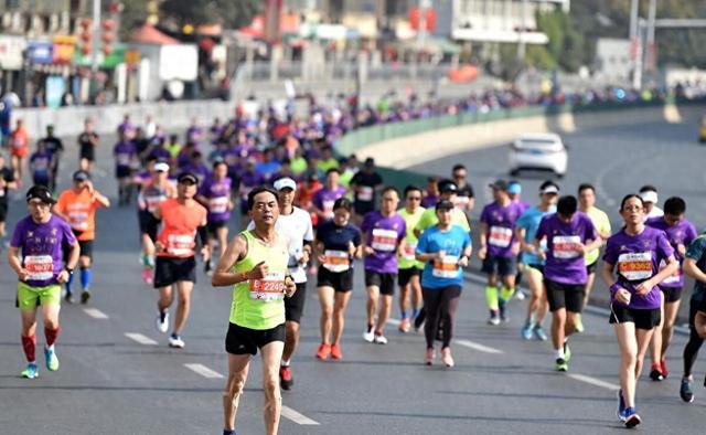 全马330,曾经的神话,如今的挑战?你离它还有多远?