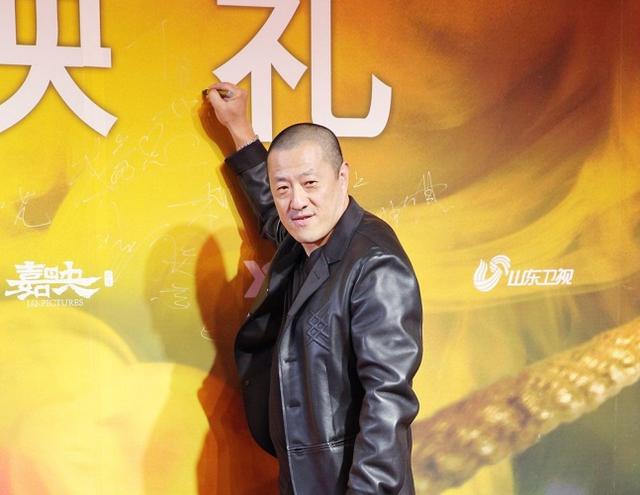 《铁道飞虎》成龙挑战极寒 王凯澄清与陈乔恩绯闻