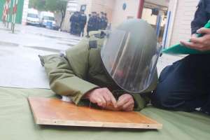 英涛(揭秘真实版“拆弹部队”：孤独逆行、直面死神的勇士)