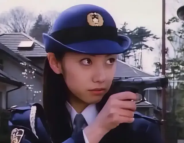 《铁甲小宝》中颜值天花板:时隔26年,女警中野美树依旧美艳动人