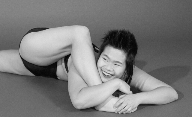 被批“不男不女”的毕凌,把父亲毕福剑所剩无几的体面,撕得稀碎