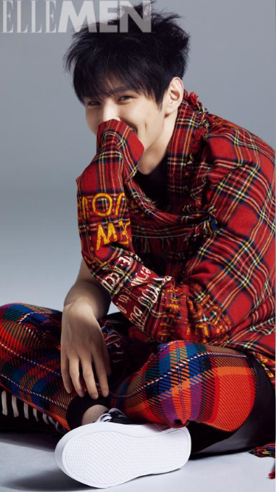 彦希宽肩配大长腿 多样绅士与盐系少年自由切换